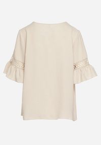 Born2be - Beżowa Bluzka o Luźnym Kroju z Koronkowymi Wstawkami na Rękawach Lennera. Okazja: na co dzień. Kolor: beżowy. Materiał: koronka. Styl: casual #7