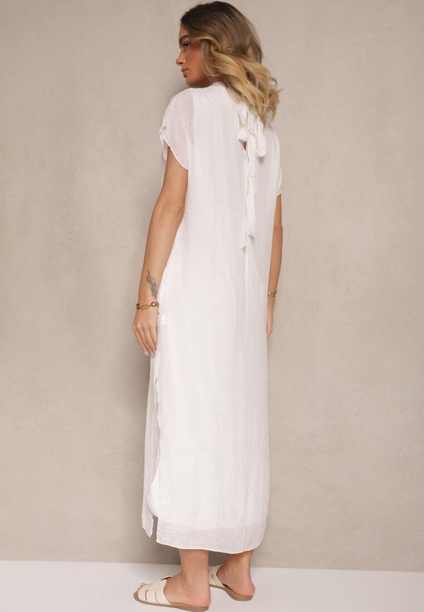 Renee - Biała Sukienka o Pudełkowym Kroju z Wiązaniem Napalea. Okazja: na co dzień. Typ kołnierza: dekolt w serek. Kolor: biały. Materiał: skóra. Typ sukienki: proste. Styl: casual