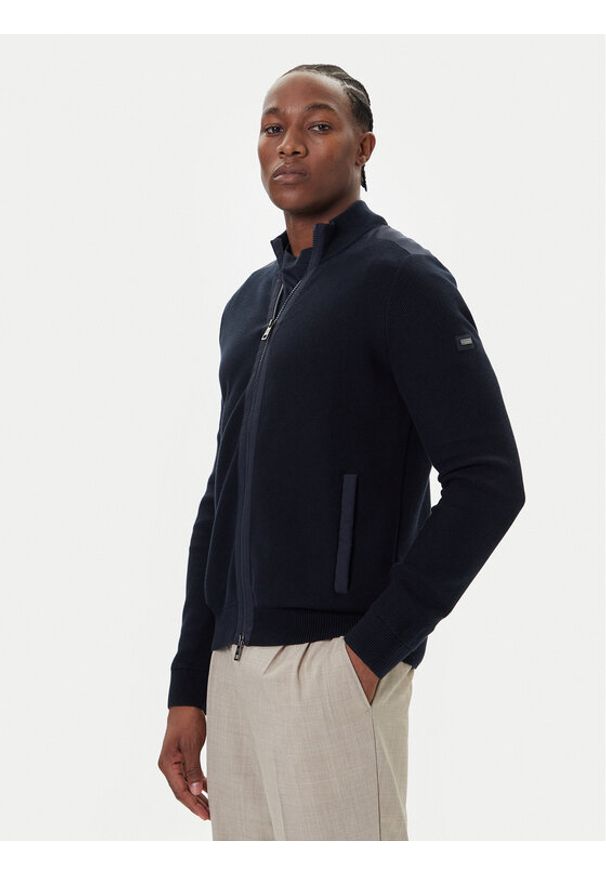 Bugatti Bluza 7600-85545D Granatowy Regular Fit. Kolor: niebieski. Materiał: bawełna