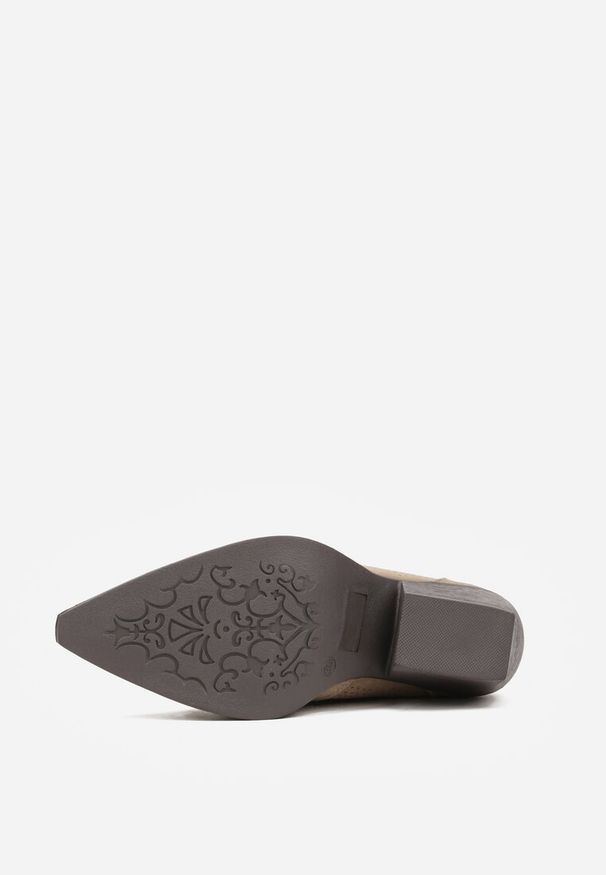 Born2be - Ciemnobeżowe Skórzane Botki Kowbojki na Stożkowym Obcasie Elinyra. Okazja: na co dzień. Kolor: beżowy. Materiał: skóra. Obcas: na obcasie. Styl: casual, elegancki, boho. Wysokość obcasa: średni