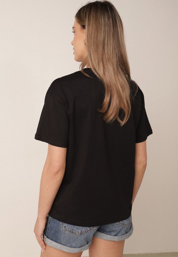 Born2be - Czarny Bawełniany T-shirt z Ozdobną Aplikacją z Perełek i Cyrkonii Haidea. Okazja: na co dzień. Kolor: czarny. Materiał: bawełna. Wzór: aplikacja. Styl: elegancki, casual
