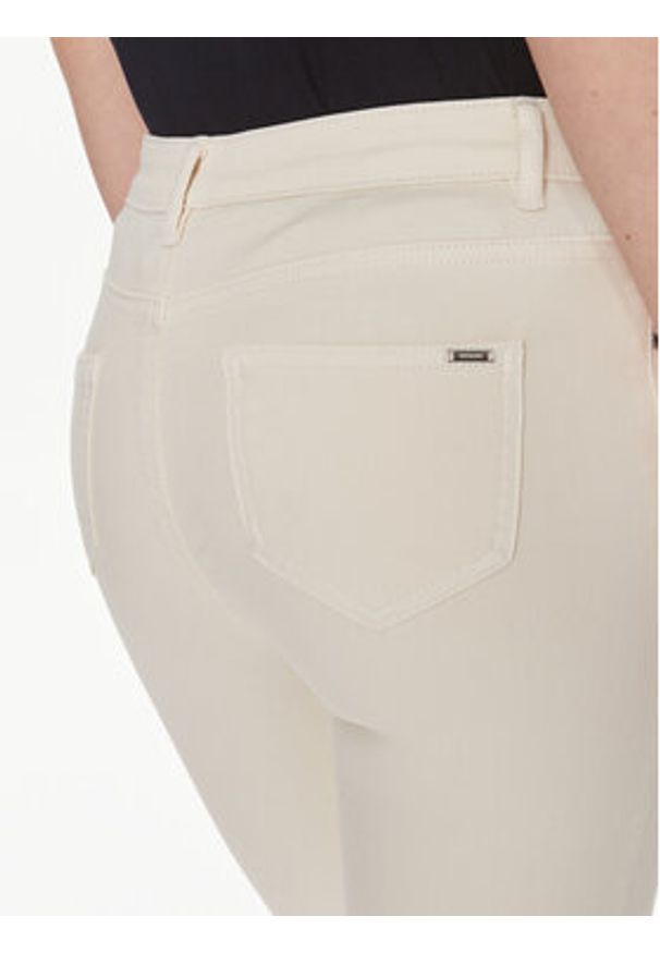 Morgan Jeansy 231-PRETTY1 Écru Slim Fit. Kolor: kremowy