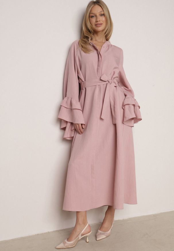 Born2be - Różowa Wiskozowa Sukienka Koszulowa z Falbanami przy Rękawach i Paskiem Dinirae. Okazja: na co dzień. Kolor: różowy. Materiał: wiskoza. Typ sukienki: koszulowe. Styl: casual, klasyczny