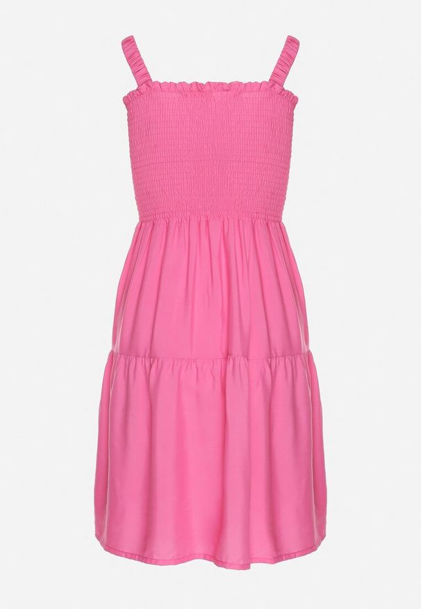 Born2be - Fuksjowa Rozkloszowana Sukienka na Ramiączkach z Wiskozy Miravelia. Okazja: na co dzień. Typ kołnierza: dekolt kwadratowy. Kolor: różowy. Materiał: wiskoza. Długość rękawa: na ramiączkach. Typ sukienki: proste. Styl: casual