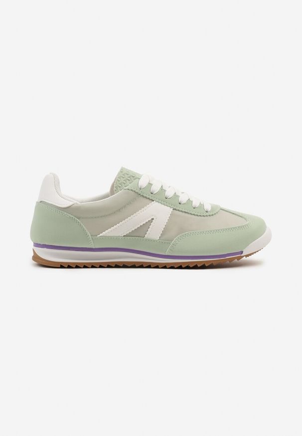 Renee - Jasnozielone Sneakersy Ozdobione Geometrycznym Motywem Clevandra. Okazja: na co dzień. Kolor: zielony. Materiał: jeans. Szerokość cholewki: normalna. Wzór: aplikacja, geometria