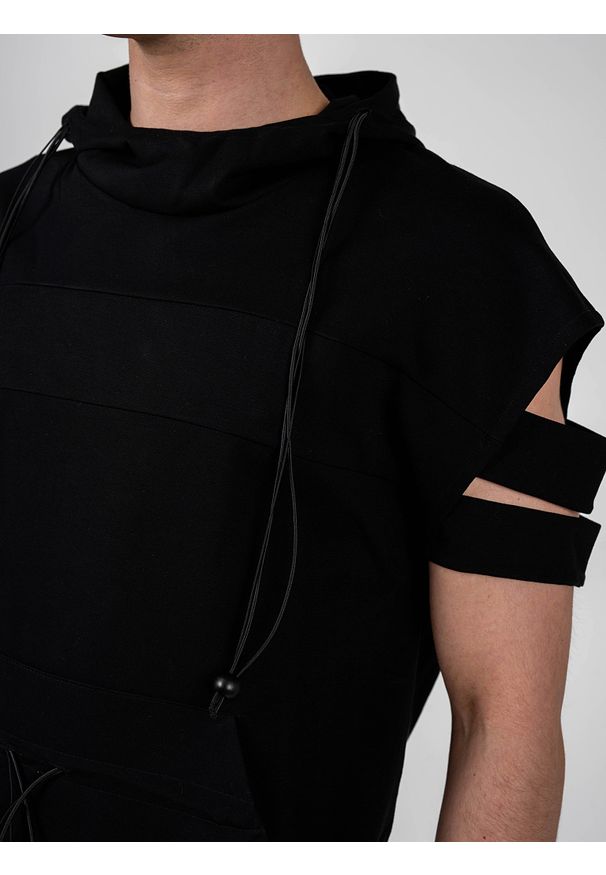 La Haine Inside Us Bluza "Poeti Unisex" | P2308 3M | Poeti | Mężczyzna | Czarny. Okazja: na co dzień. Typ kołnierza: kaptur. Kolor: czarny. Materiał: nylon, wiskoza, elastan. Długość: długie. Wzór: aplikacja. Styl: casual