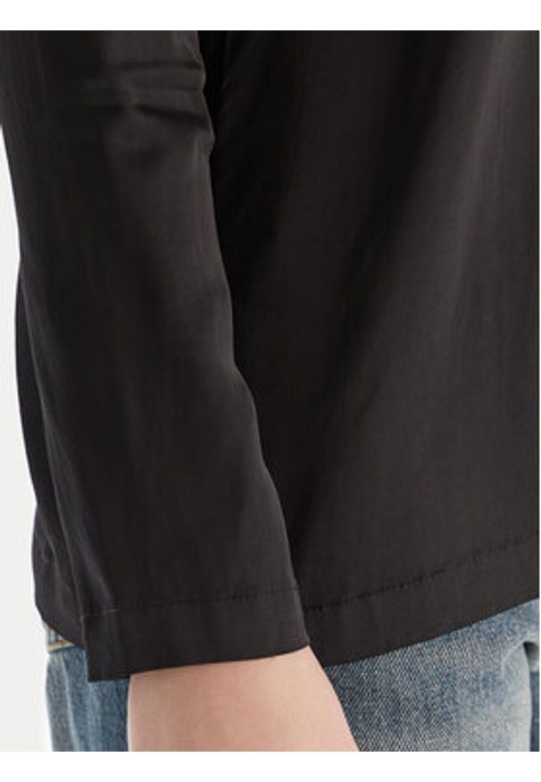 ViCOLO Bluzka TF0244 Czarny Regular Fit. Kolor: czarny. Materiał: wiskoza