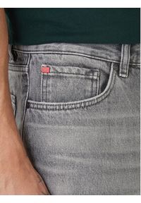 Hugo - HUGO Szorty jeansowe 50560391 Szary Tapered Fit. Kolor: szary. Materiał: bawełna #4