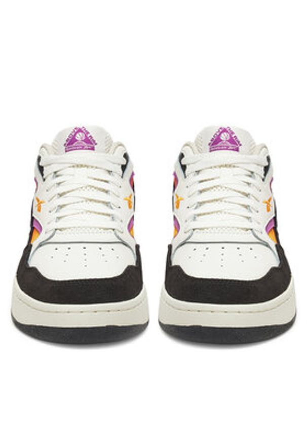 Reebok Sneakersy ATR CHILL 96 100208956 Biały. Kolor: biały. Materiał: skóra