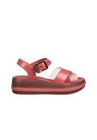 Sandały Azaleia Marie Sandal Plat Fem Red 198052, Różowy. Okazja: na co dzień. Zapięcie: klamry. Kolor: różowy. Materiał: tworzywo sztuczne. Wzór: paski. Styl: sportowy, casual