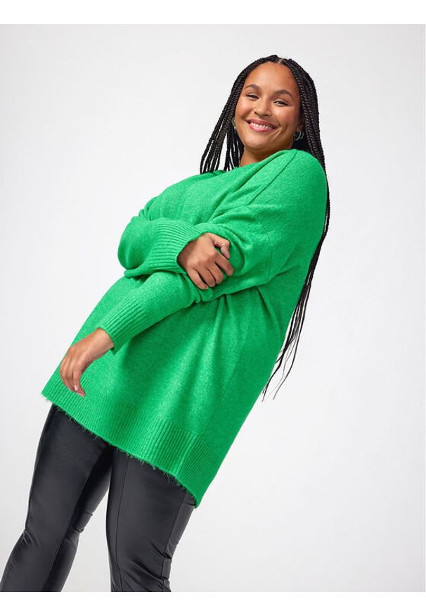 ONLY Carmakoma Sweter 15296177 Zielony Regular Fit. Kolor: zielony. Materiał: syntetyk