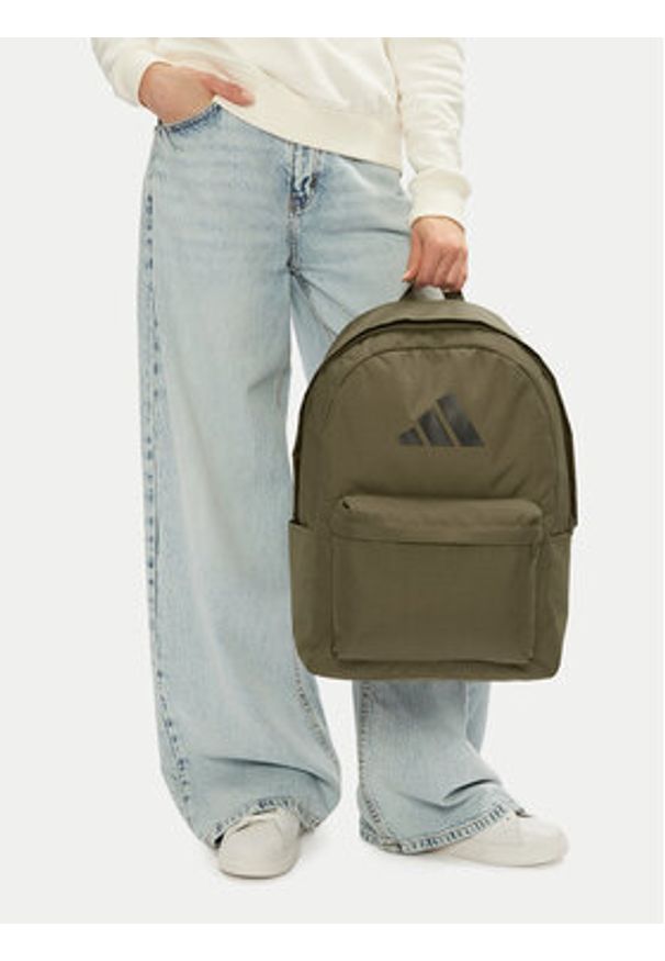Adidas - adidas Plecak C-CLSC BARS BP IS7051 Khaki. Kolor: brązowy. Materiał: poliester, materiał
