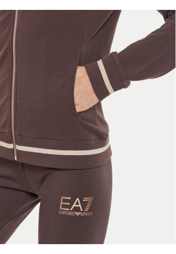EA7 Emporio Armani Bluza 8NTM34 TJTXZ 1755 Brązowy Regular Fit. Kolor: brązowy. Materiał: bawełna