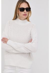 Hugo Sweter bawełniany damski kolor biały ciepły z golfem. Typ kołnierza: golf. Kolor: biały. Materiał: bawełna. Długość rękawa: raglanowy rękaw