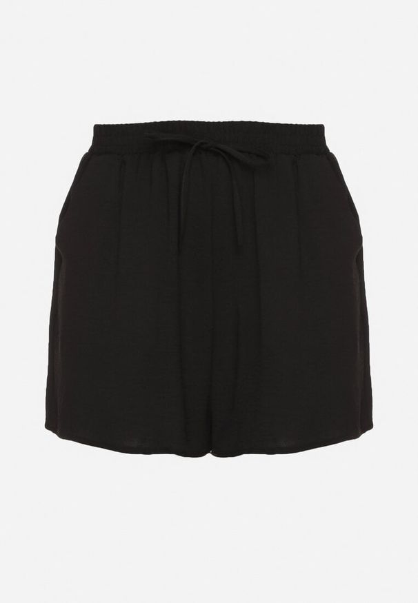 Born2be - Czarne Szorty z Wysokim Stanem i Gumką w Pasie Mevaraia. Stan: podwyższony. Kolekcja: plus size. Kolor: czarny. Sezon: lato. Styl: klasyczny, elegancki