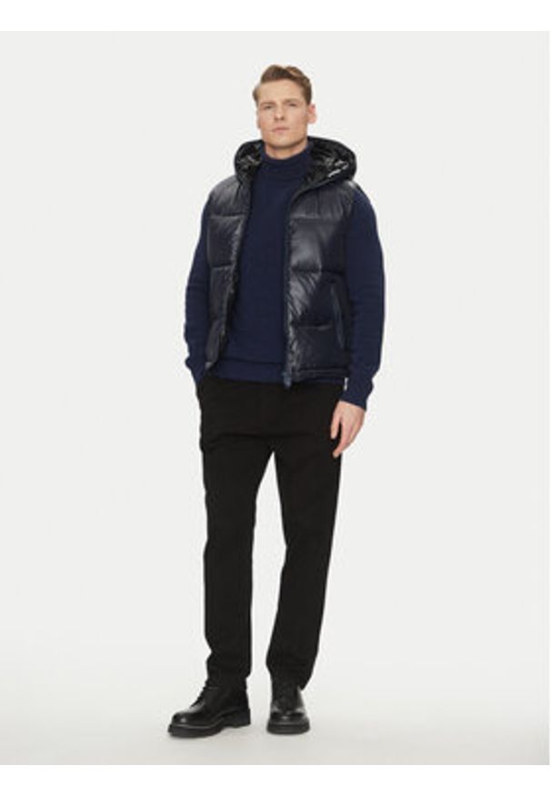 Save The Duck Bezrękawnik D80296M LUCK19 Granatowy Regular Fit. Kolor: niebieski. Materiał: syntetyk. Długość rękawa: bez rękawów