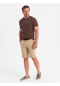 Ombre Clothing - Klasyczne męskie szorty chino z podwiniętą nogawką - beżowe V11 - Rozmiar: M. Kolor: beżowy. Materiał: elastan, bawełna. Sezon: lato. Styl: klasyczny #8