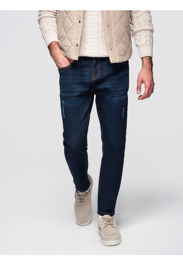 Ombre Clothing - Spodnie męskie jeansowe z przetarciami REGULAR FIT - ciemnoniebieskie V4 - Rozmiar: XXL. Okazja: na co dzień, do pracy. Kolor: niebieski. Materiał: jeans. Wzór: aplikacja. Styl: casual