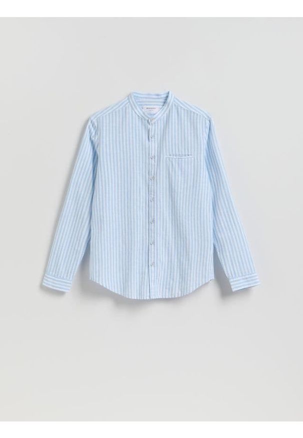 Reserved - Koszula slim fit z lnem - jasnoniebieski. Kolor: niebieski. Materiał: len