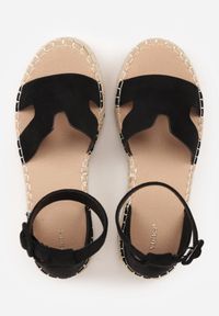 Renee - Czarne Sandały VICES na Koturnie z Plecionką i Wycięciami przy Cholewce Celanele. Okazja: na co dzień. Zapięcie: sprzączka. Kolor: czarny. Wzór: ażurowy. Sezon: lato. Obcas: na koturnie. Styl: wakacyjny, casual, elegancki #8