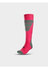 4f - Skarpety narciarskie damskie - różowe. Kolor: różowy. Materiał: materiał. Sport: narciarstwo