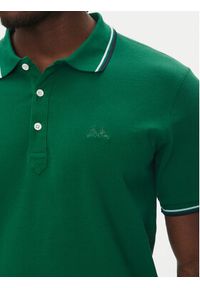 Lindbergh Polo 30-404010 Zielony Relaxed Fit. Typ kołnierza: polo. Kolor: zielony. Materiał: bawełna #4