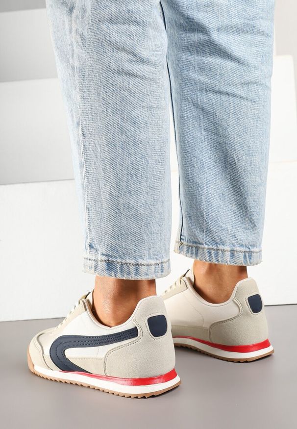 Renee - Beżowo-Szare Basicowe Sneakersy Ellimira. Okazja: na co dzień. Kolor: beżowy. Materiał: jeans
