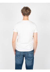 Pepe Jeans T-shirt "Sherlock" | PM508375 | Sherlock | Mężczyzna | Biały. Kolor: biały. Materiał: bawełna. Wzór: aplikacja, nadruk