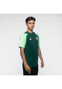 Adidas - Koszulka piłkarska adidas Tiro 23 Legia Warszawa. Typ kołnierza: dekolt w serek. Wzór: geometria. Sezon: lato. Sport: piłka nożna