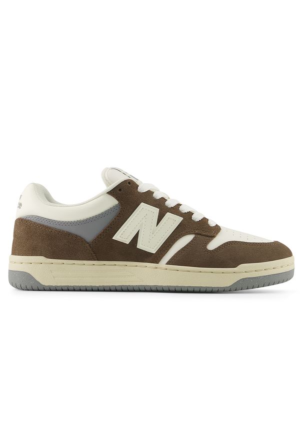 Buty unisex New Balance U480P4QI – brązowe. Okazja: na co dzień. Kolor: brązowy. Materiał: materiał, syntetyk, dresówka, skóra. Szerokość cholewki: normalna. Sport: turystyka piesza