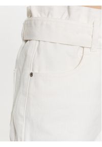 Glamorous Szorty jeansowe CK6957 Biały Regular Fit. Kolor: biały. Materiał: bawełna