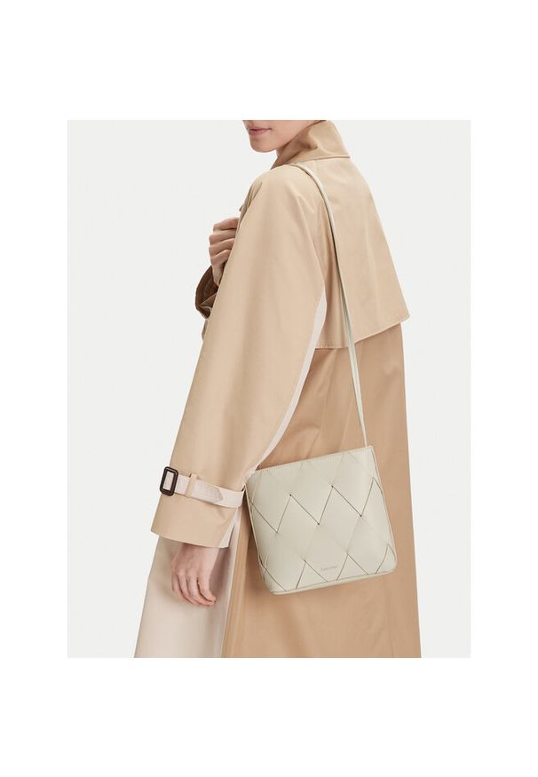 Torebka Calvin Klein. Kolor: biały