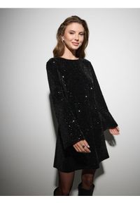 Sinsay - Sukienka bombka z ozdobnymi cekinami - czarny. Kolor: czarny. Typ sukienki: bombki