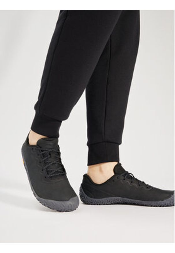 Merrell Sneakersy Vapor Glove 6 Ltr J067939 Czarny. Kolor: czarny. Materiał: skóra