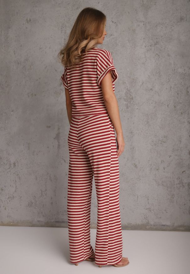 Renee - Beżowo-Czerwony Komplet z Dzianiny w Paski z Bawełną Bluzka z Krótkim Rękawem i Spodnie Akiseithe. Kolor: beżowy. Materiał: bawełna, dzianina. Wzór: paski