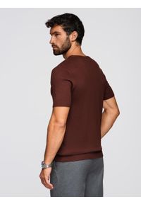 Ombre Clothing - Męska klasyczna dzianinowa koszulka męska ze ściągaczami– ciepłobrązowa V4 - Rozmiar: XL. Kolor: brązowy. Materiał: dzianina. Wzór: gładki, ze splotem. Styl: klasyczny #4