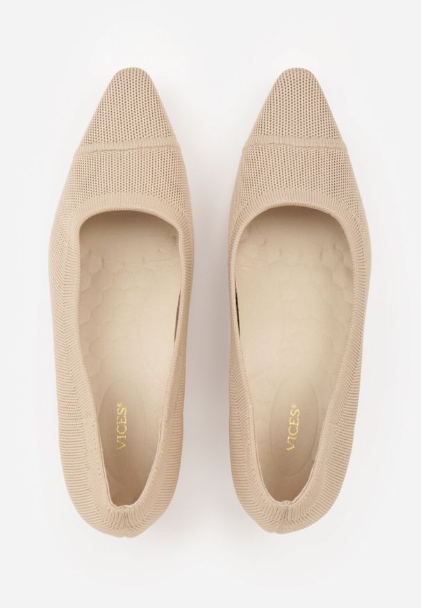 Born2be - Ciemnobeżowe Czółenka VICES z Dzianiny na Słupku z Amortyzującą Wkładką Waesbella. Okazja: do pracy, na co dzień. Kolor: beżowy. Materiał: dzianina. Obcas: na słupku. Styl: elegancki, casual