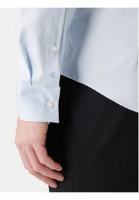 Calvin Klein Koszula LV019EU090 Niebieski Slim Fit. Kolor: niebieski. Materiał: bawełna #2