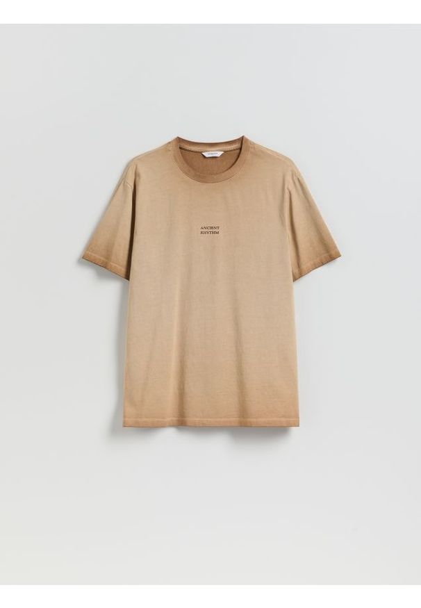 Reserved - T-shirt comfort fit - musztardowy. Kolor: żółty. Materiał: dzianina, bawełna