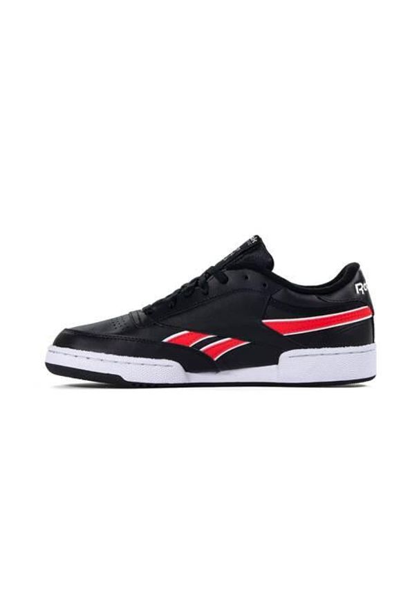 Buty do chodzenia męskie Reebok Club C Revenge MU. Zapięcie: sznurówki. Kolor: czarny. Materiał: materiał, syntetyk. Szerokość cholewki: normalna. Model: Reebok Club. Sport: turystyka piesza
