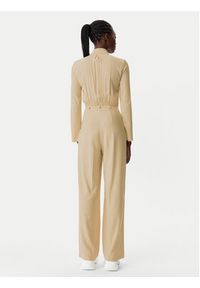 Patrizia Pepe Kombinezon 8T0047 A545 B814 Beżowy Regular Fit. Kolor: beżowy. Materiał: syntetyk