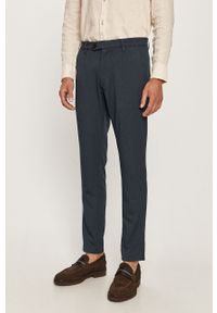 Tailored & Originals - Spodnie. Okazja: na co dzień. Kolor: niebieski. Materiał: tkanina, poliester, wiskoza, elastan. Wzór: gładki. Styl: casual #1