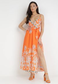 Born2be - Pomarańczowa Sukienka Astippe. Kolor: pomarańczowy. Materiał: materiał. Długość rękawa: na ramiączkach. Sezon: lato. Typ sukienki: kopertowe. Długość: maxi #1