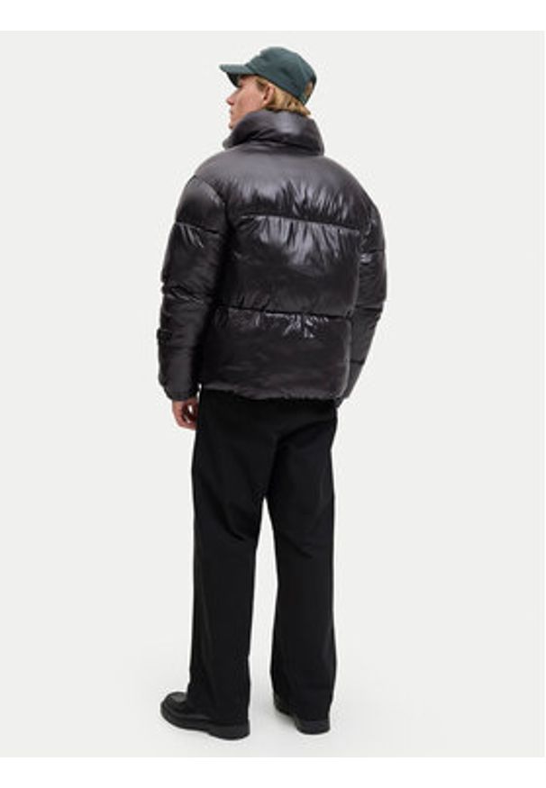 Jack & Jones Kurtka zimowa York 12282936 Czarny Regular Fit. Kolor: czarny. Materiał: syntetyk. Sezon: zima