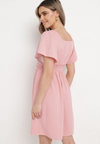 Born2be - Różowa Krótka Sukienka z Luźnym Rękawem i Gumką w Talii Bainasa. Kolor: różowy. Długość: mini #7