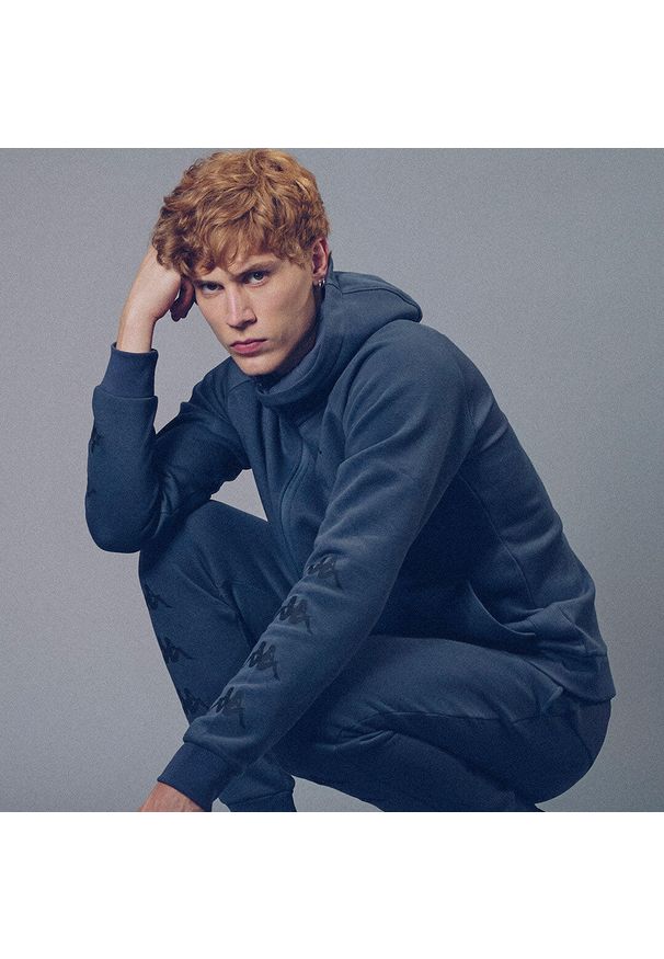 Spodnie dresowe Kappa Gelci. Kolor: szary. Materiał: dresówka