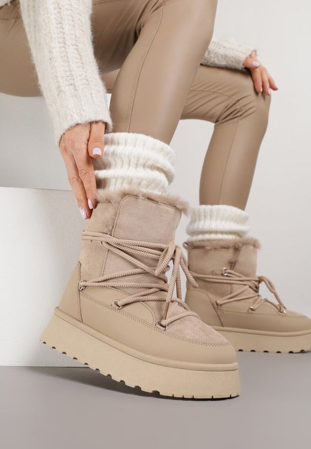 Born2be - Ciemnobeżowe Śniegowce na Grubej Podeszwie z Futerkiem Alwedra. Okazja: na co dzień. Kolor: beżowy. Materiał: futro. Styl: casual, elegancki, sportowy