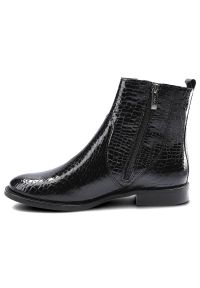 Dwunasty Shoes - Botki DWUNASTY SHOES 7420 Czarny Kroko 2. Kolor: czarny. Materiał: lakier, skóra. Szerokość cholewki: normalna. Wzór: motyw zwierzęcy, nadruk. Obcas: na obcasie. Styl: klasyczny. Wysokość obcasa: niski #2