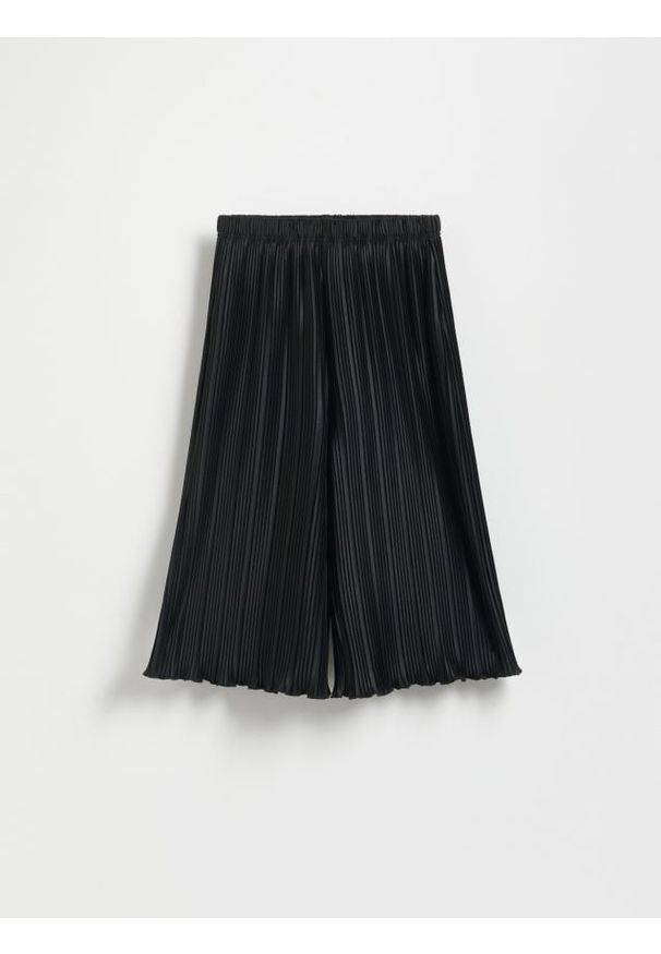 Reserved - Plisowane spodnie kuloty - czarny. Kolor: czarny. Materiał: dzianina