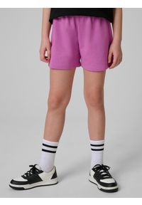 4f - 4F Spodenki dresowe dziewczęce - fioletowe 128 (7-8 lat). Kolor: fioletowy. Materiał: dresówka. Sezon: lato. Sport: turystyka piesza #2
